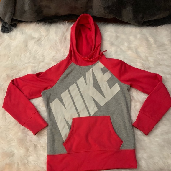 Nike two toned sweater for women - Picture 1 of 4